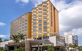 Suíte Master Particular Alto Padrão com Vaga e Estrutura de Hotel em Florianópolis